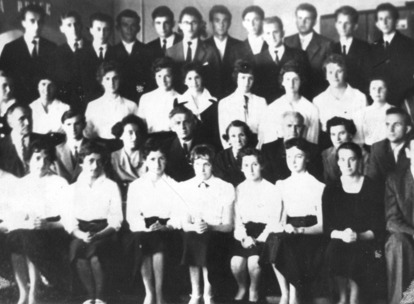 Maturzyści i nauczyciele - 1960 r.