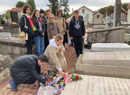 Cmentarz w podparyskim Montmorency - grób Cypriana K. Norwida